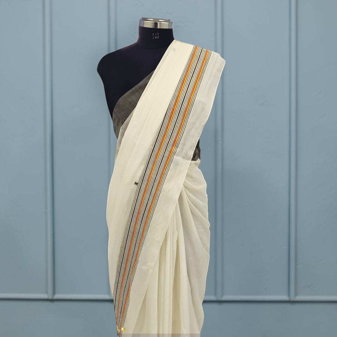 Handloom Saree with Minimalistic Butti