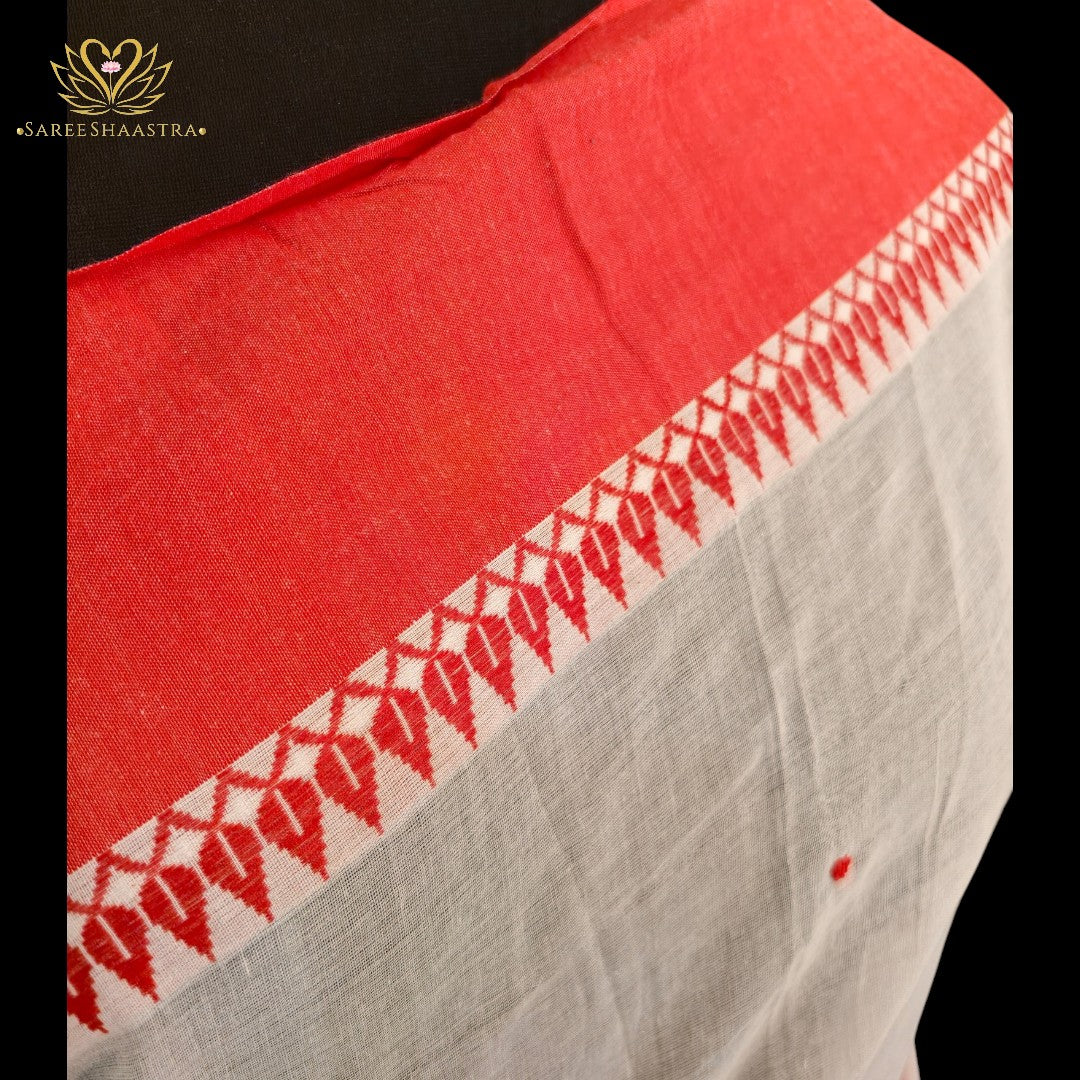 Traditional Bengal Handloom Saree with Red Border & Buti Motifs