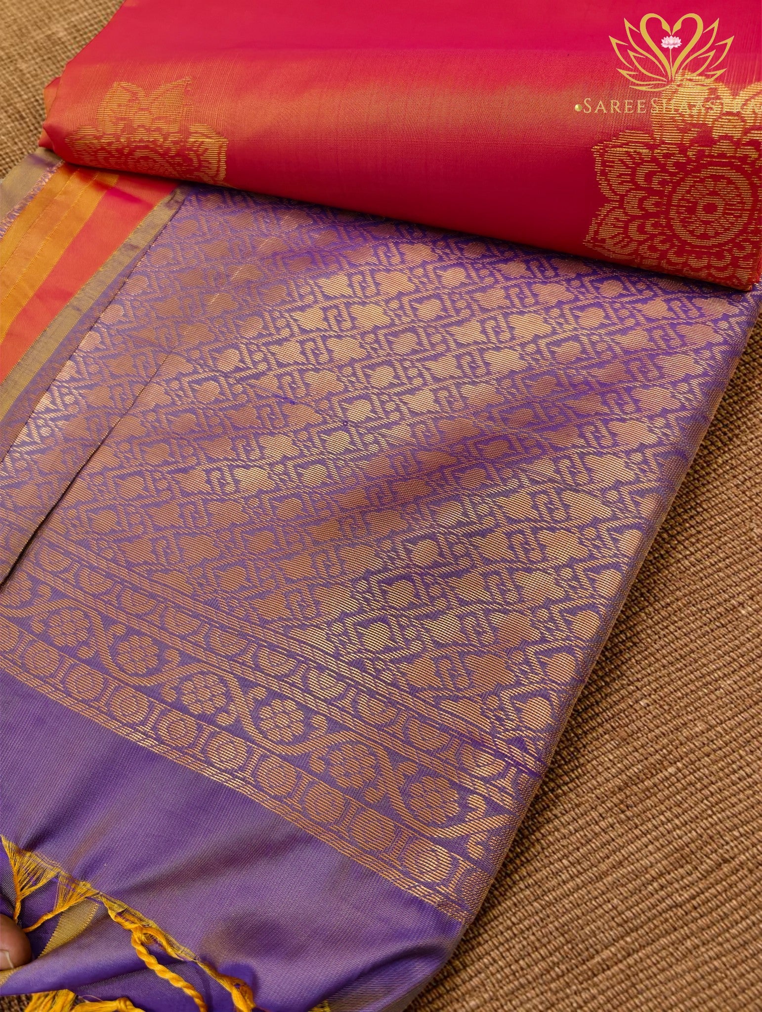 Zari Floral Motif Semi Silk Saree - view 3